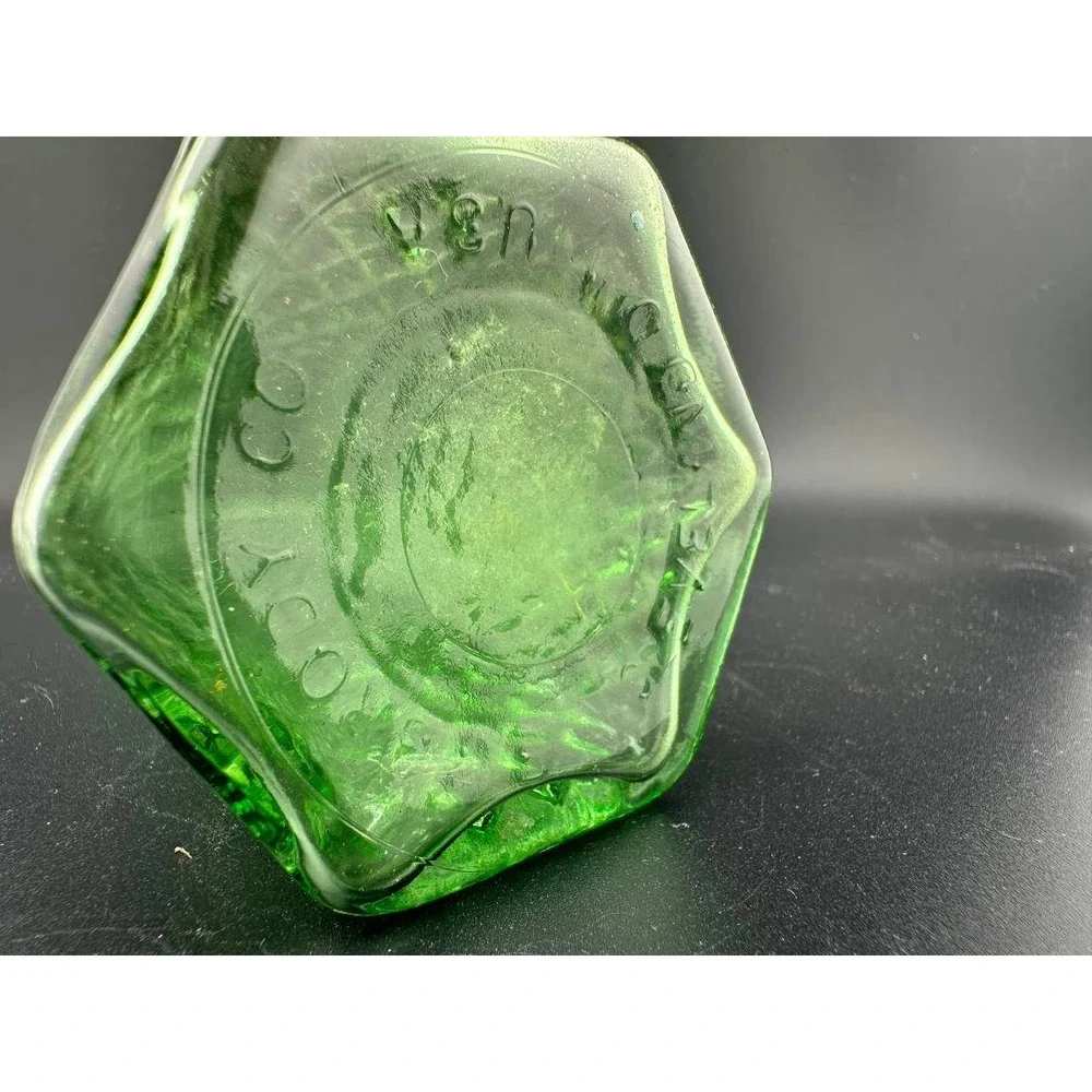 Vintage EO Brody Co Green Glass Bud Vase‎ Hexagon Diamond Point 6.5